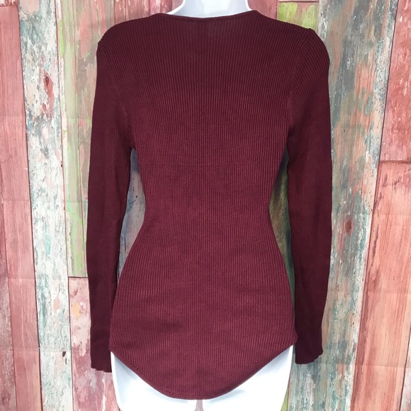 Long sleeve cross neckline Top - Picture 4 of 5